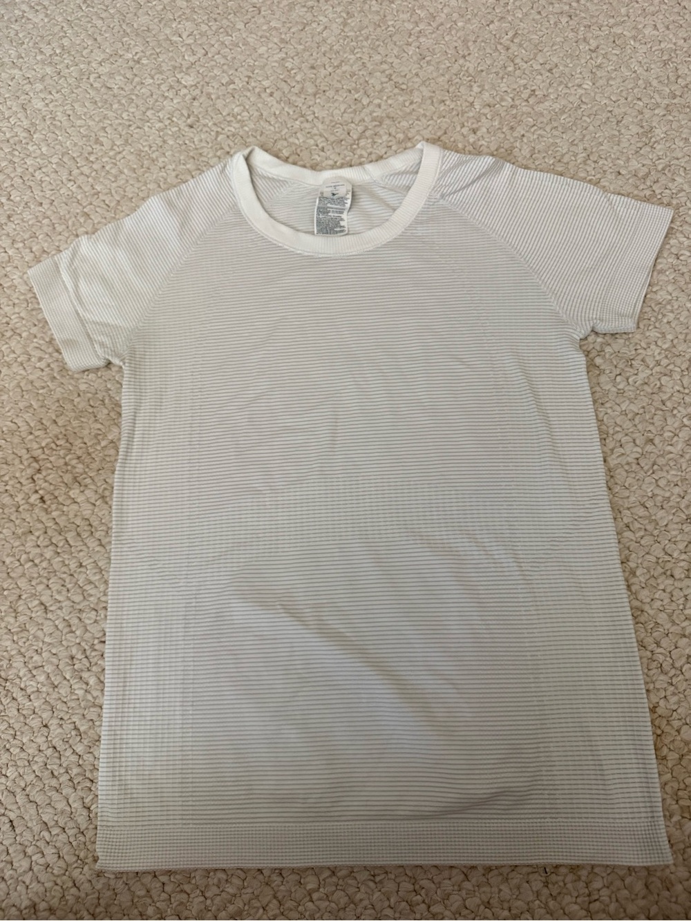 Old Navy White Seamless Fitted T-Shirt - Size Small